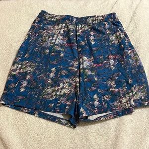 blue/pink pattern lulu lemon men’s shorts